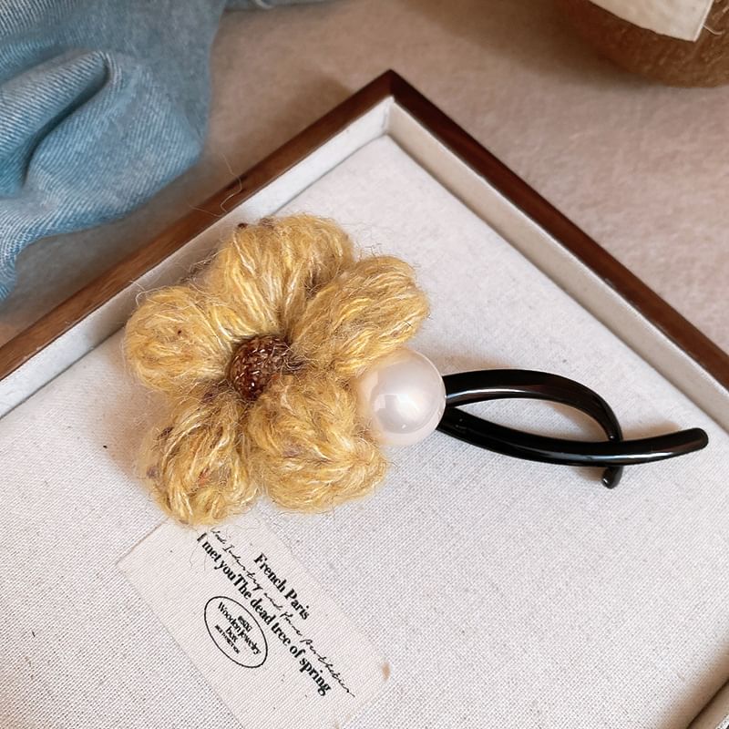 Faux Flower Clip Pearl Hair