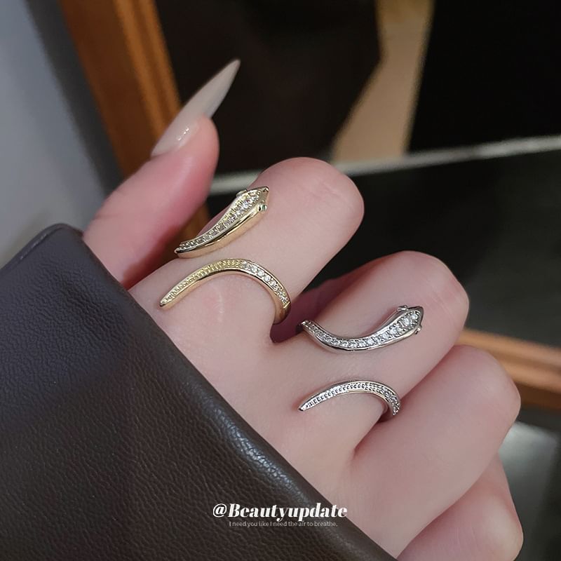 Rhinestone Open Ring Snake