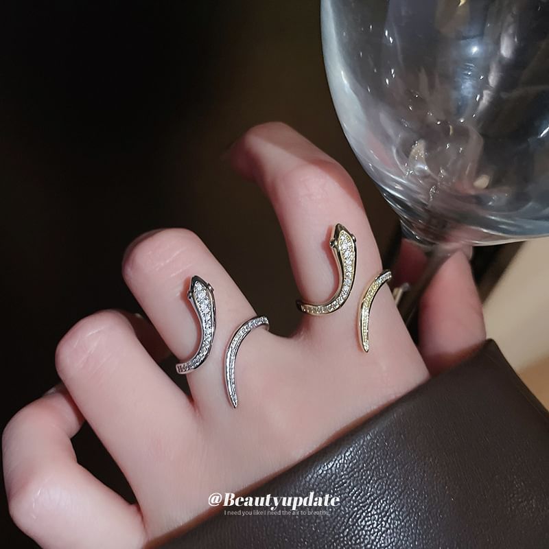 Rhinestone Open Ring Snake