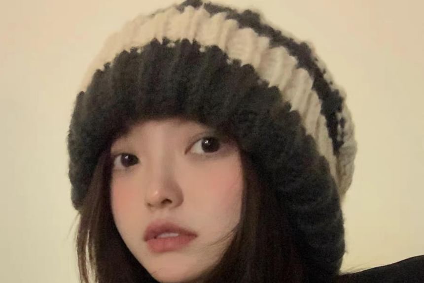 Beanie / Ribbed Striped Plain