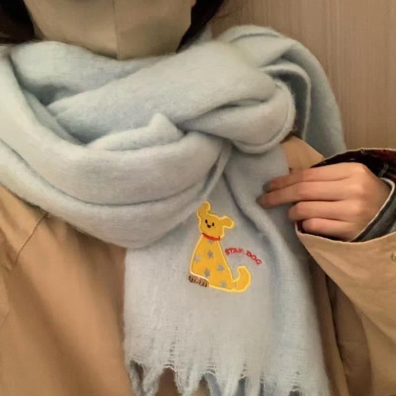 / Plaid Dog Scarf Applique