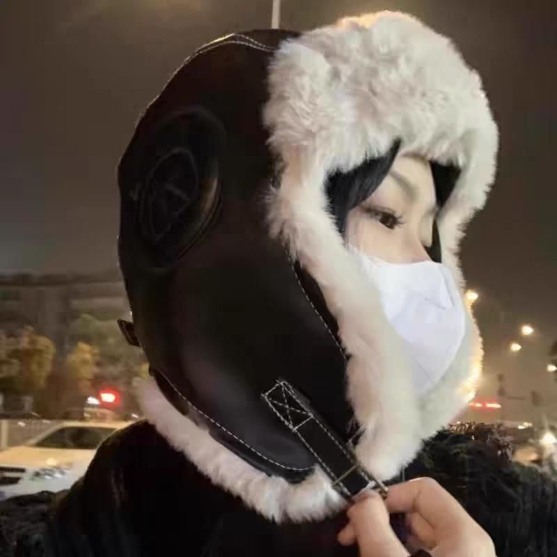 Hat Fluffy / Plain Leather Trapper Faux Panel