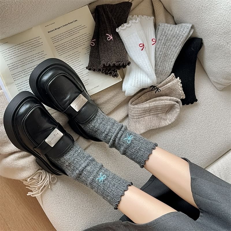 Bow Embroidered Ruffle Trim Crew Socks