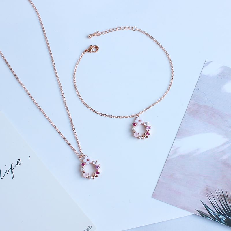 / Bracelet Rhinestone Alloy Floral Necklace (Various Designs)