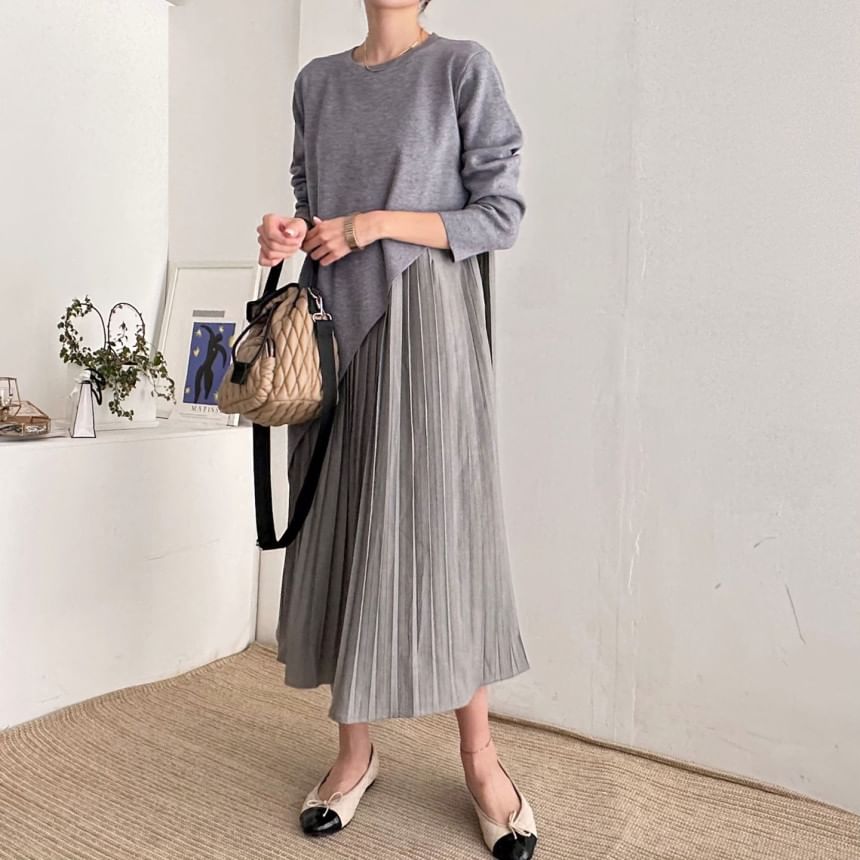 Set: Long-Sleeve Asymmetrical Plain Knit Top + Sleeveless Pleated Midi A-Line Dress