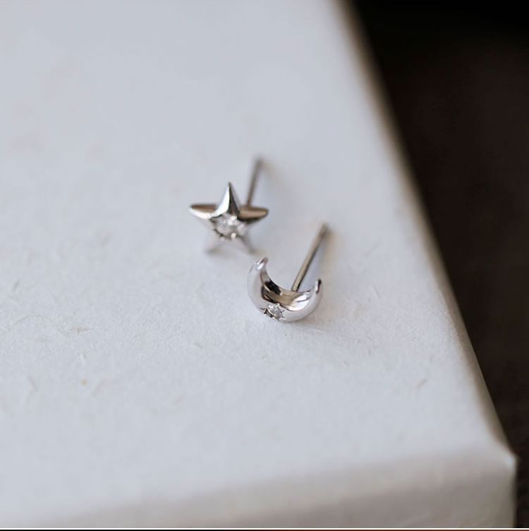 Rhinestone Star Silver Moon Earring Stud Asymmetrical S999