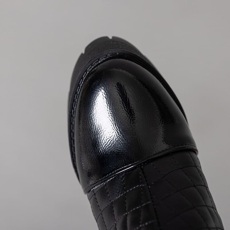 Short Block Trim Quilted Heel Furry Boots