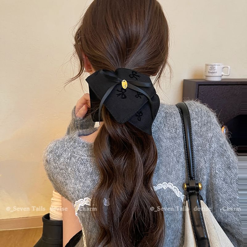 Bow Scrunchie Hair Print