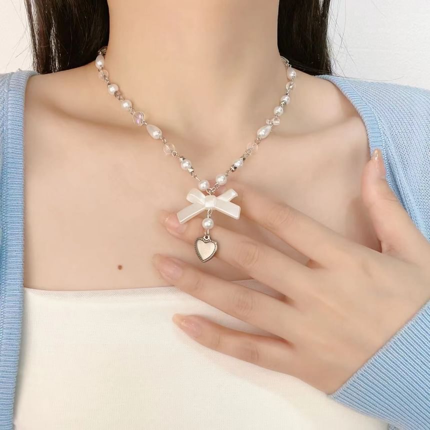 Bow Faux Pearl Heart Necklace