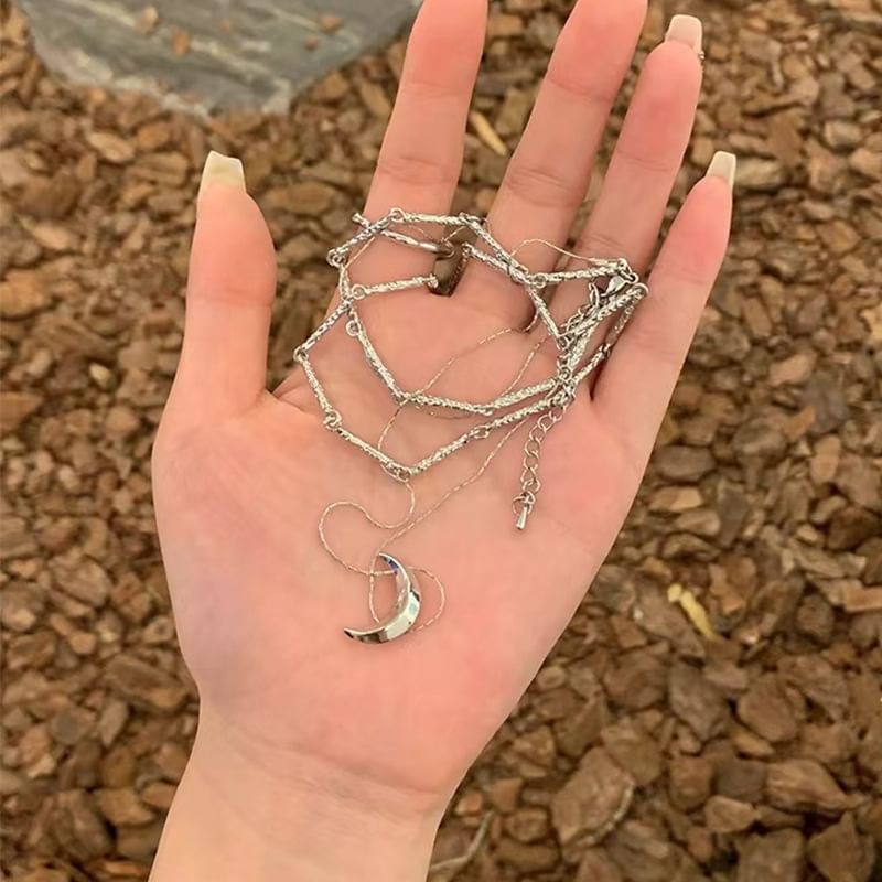 Necklace Pendant Heart Moon /