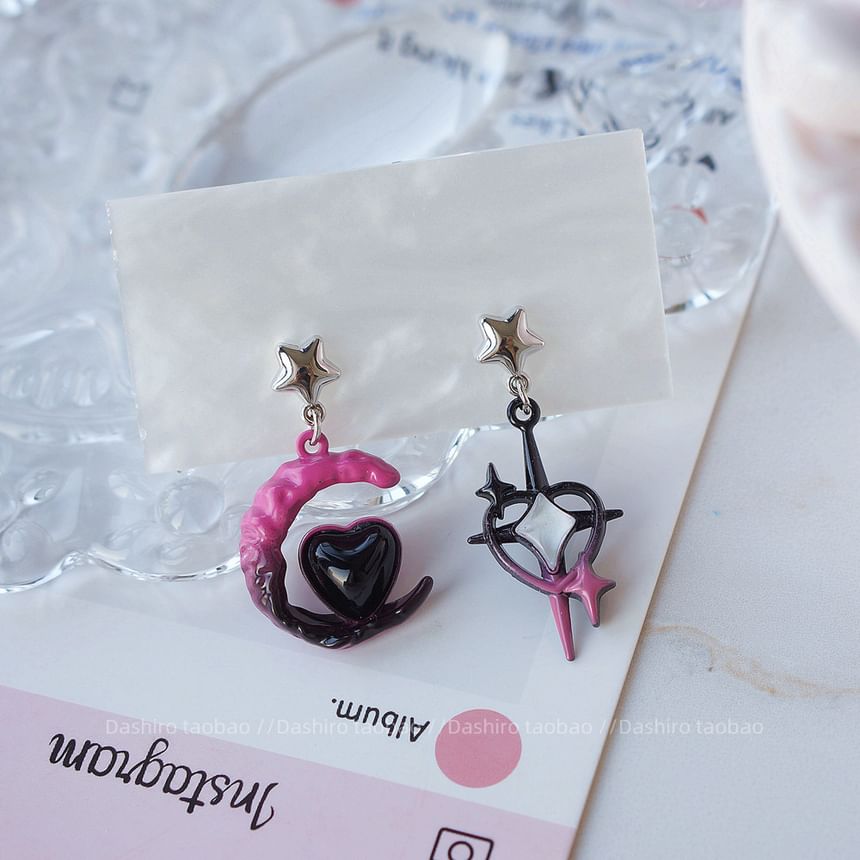 Star Asymmetrical Drop Clip-On Moon / Earring