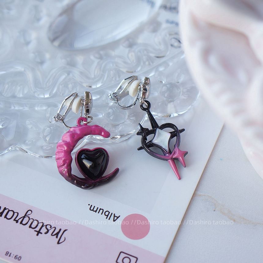 Star Asymmetrical Drop Clip-On Moon / Earring