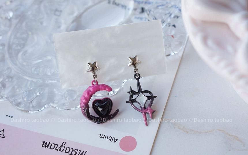Star Asymmetrical Drop Clip-On Moon / Earring