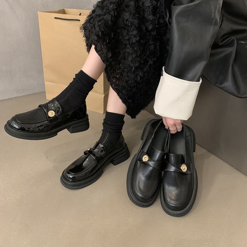 Platform Metal Faux Accent Loafers Leather