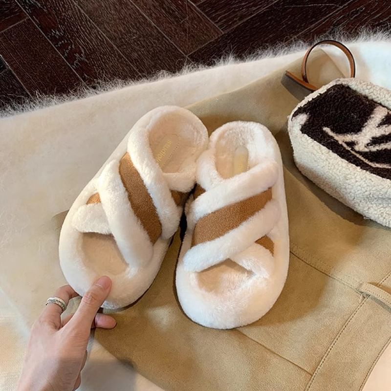 Sandals Plain Band Cross Fleece Slide