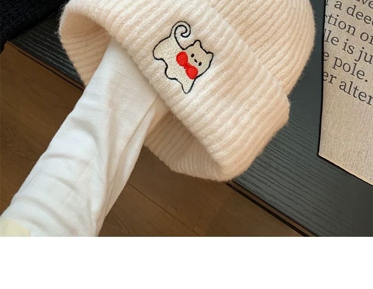 Beanie Knit Cat Embroidered