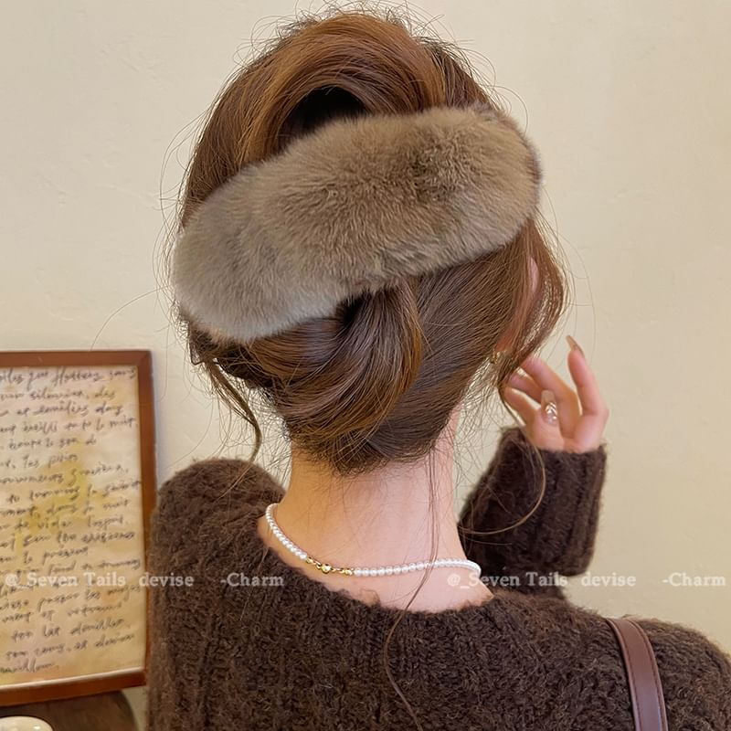 Hair Faux Clip Fur