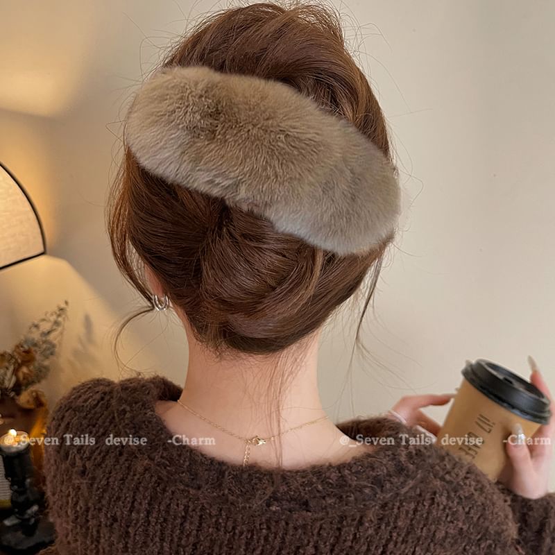 Hair Faux Clip Fur