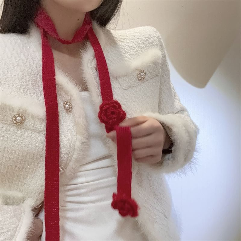 Detail Flower Narrow Knit Scarf