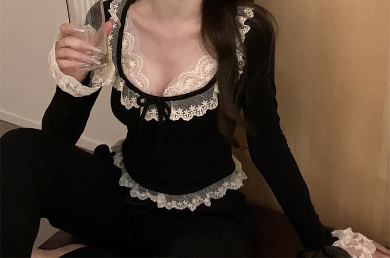 Sleeve Neck Trim Long Plain Lace Top Crop Scoop