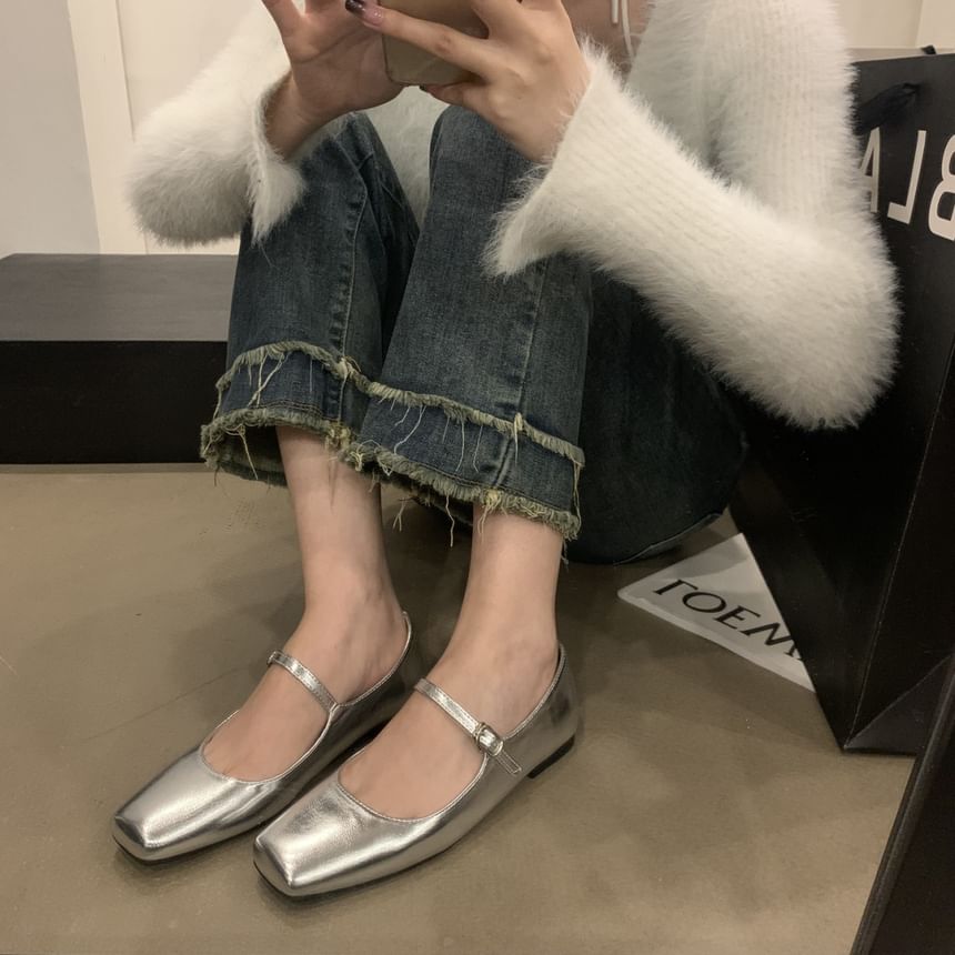 Jane Square Mary Toe Flats