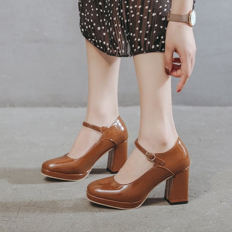 Platform Mary Heel Chunky Jane Pumps