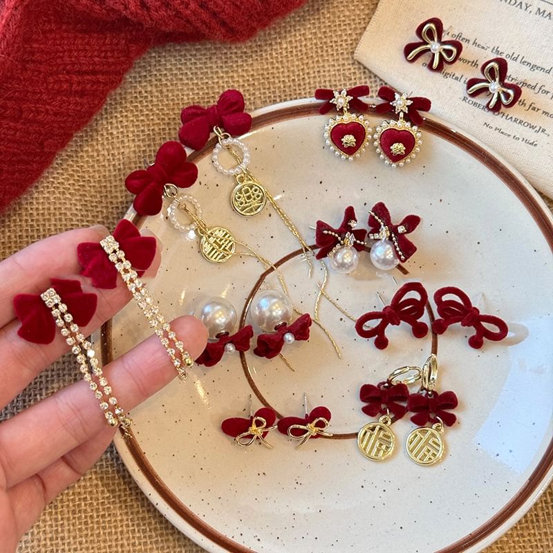 Dangle Stud Designs) / (Various Earring Drop Bow