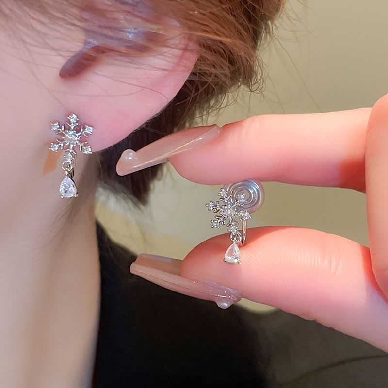 CZ Earring Drop Snowflake