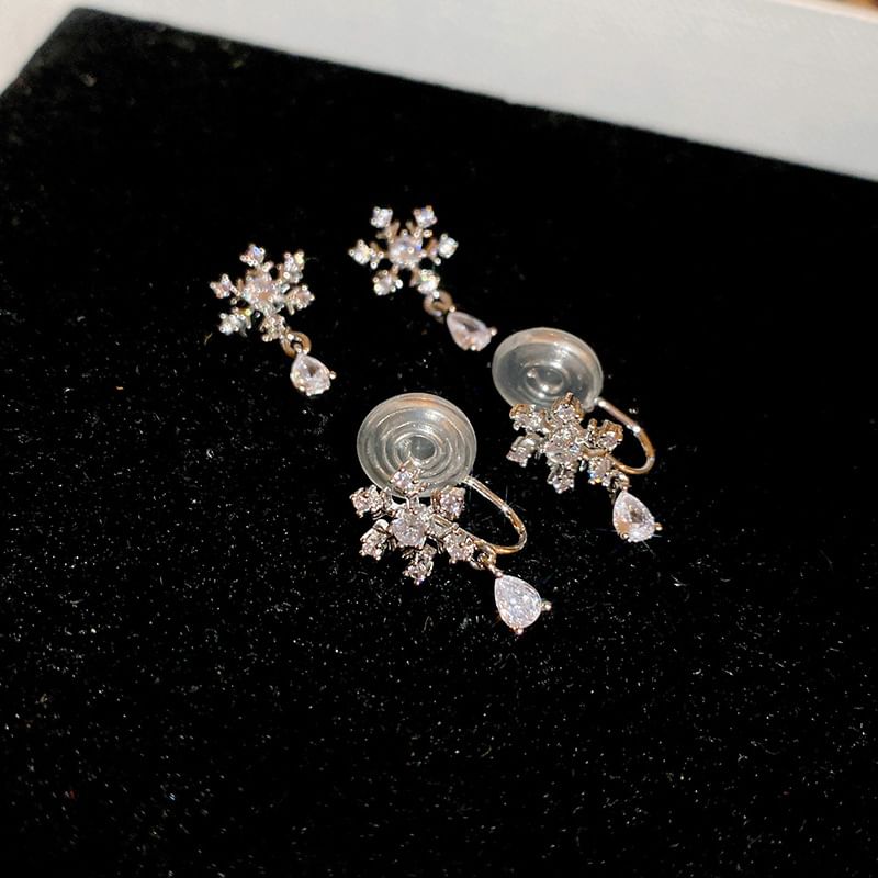 CZ Earring Drop Snowflake