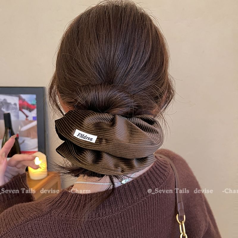 Label Lettering Scrunchie