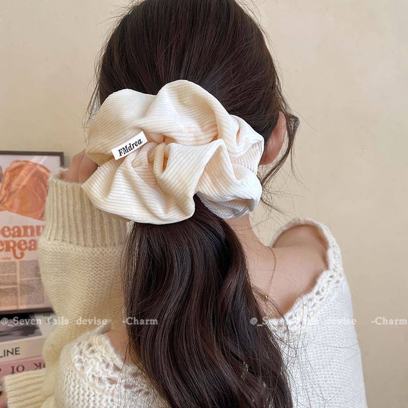 Scrunchie Label Striped Lettering