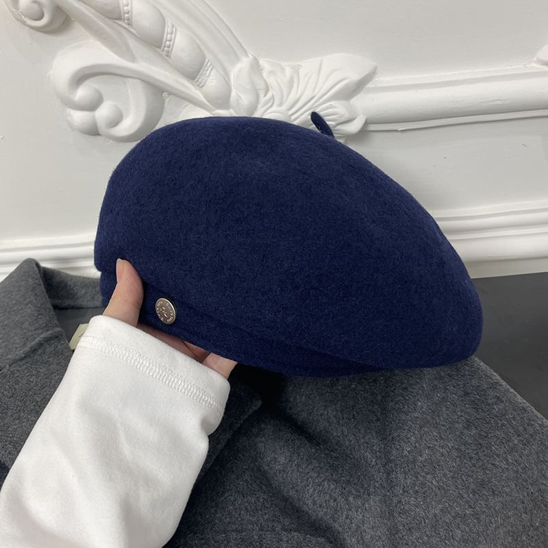 Beret Wool Hat Metal Disc