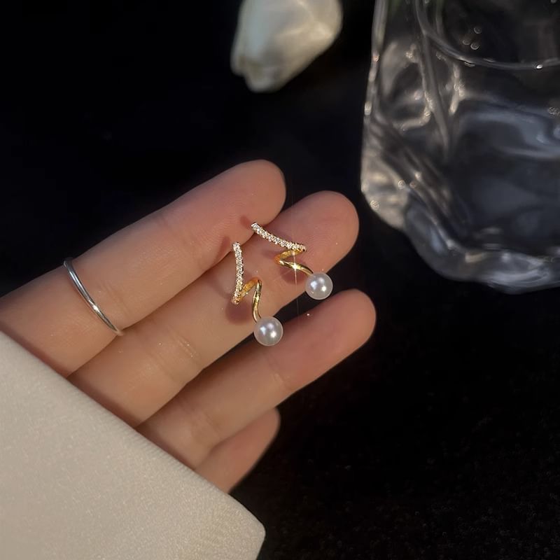 Faux Drop Pearl Earring Alloy