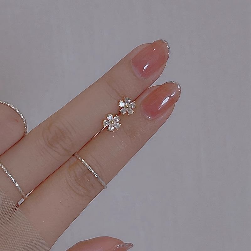 Alloy Stud Earring Floral Rhinestone