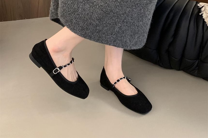 Chained Toe Shoes Mary Square Jane