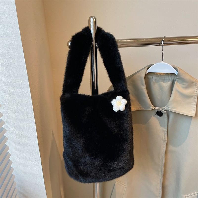 Bucket Accent Floral Bag Fluffy