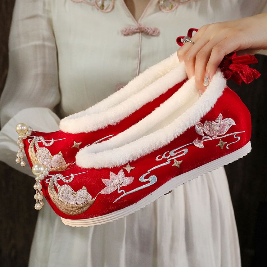 Fleece Flats Trim Embroidered