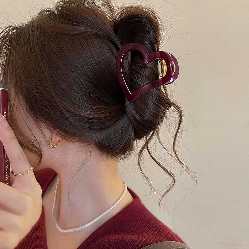 Heart Hair Plain Claw