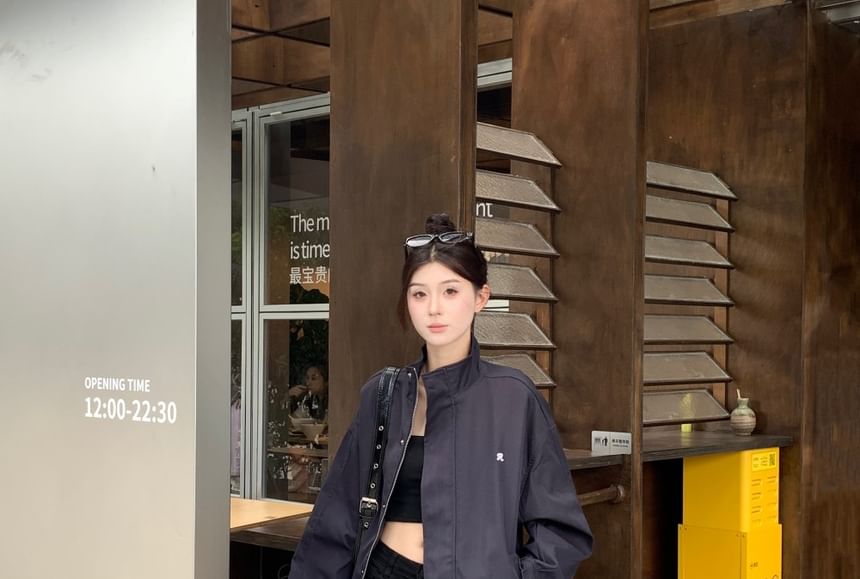 Collar Embroidered Stand Zip Jacket