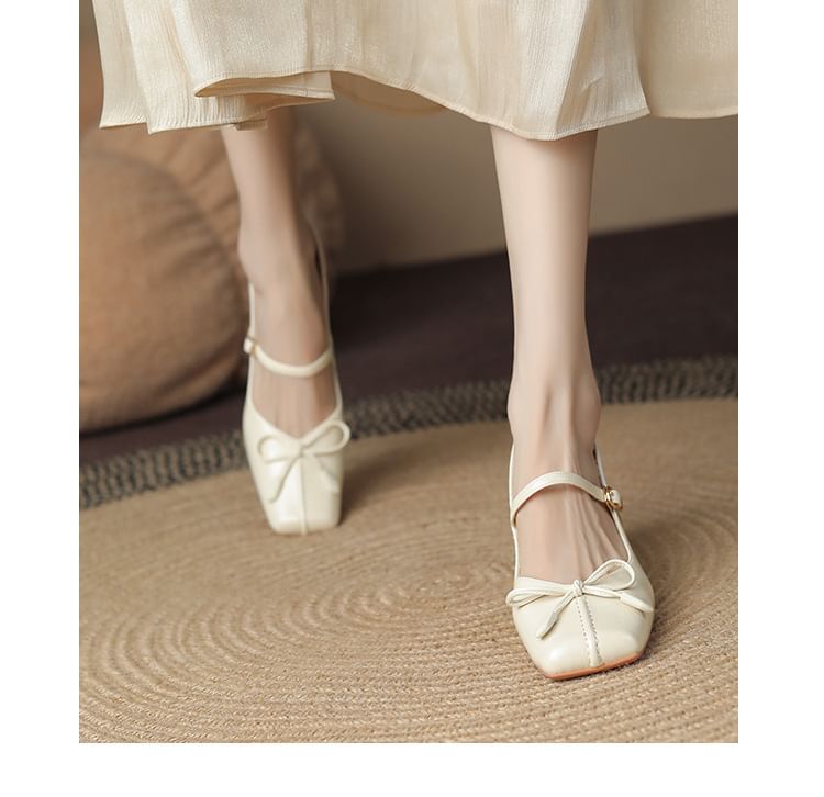 Mary Toe Bow Square Block Pumps Jane Heel