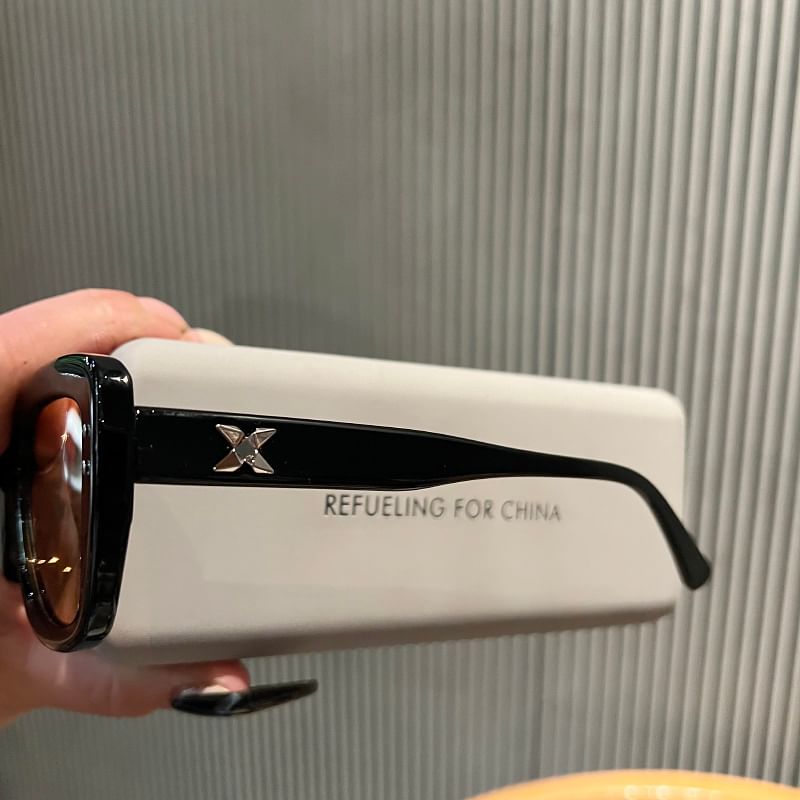 Thick Sunglasses Frame