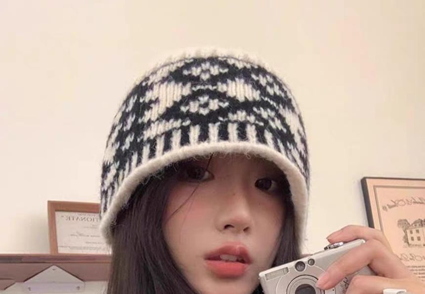 Diamond Beanie Knit Jacquard