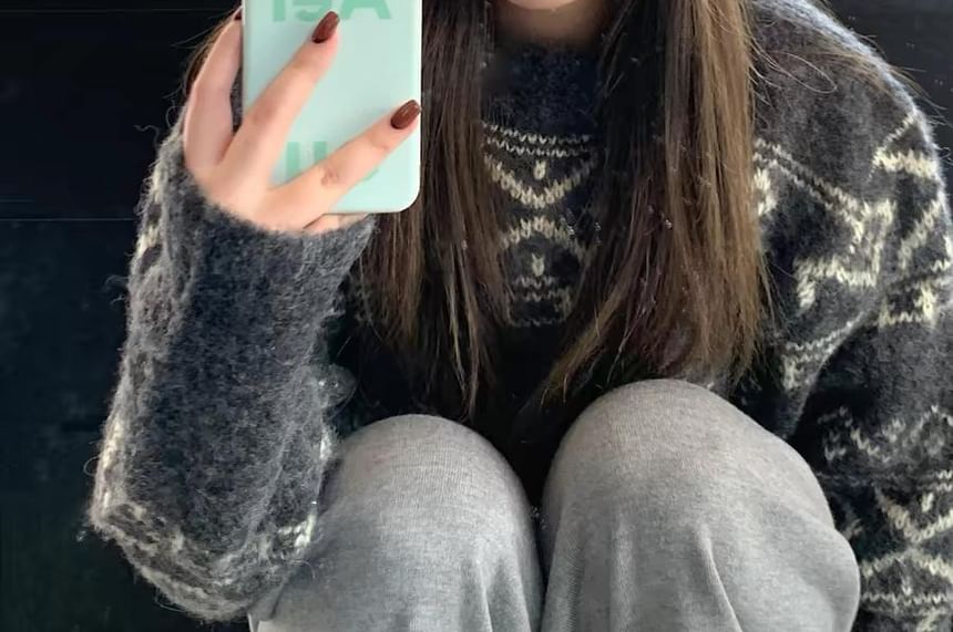 Embroidered Beanie Dog Knit