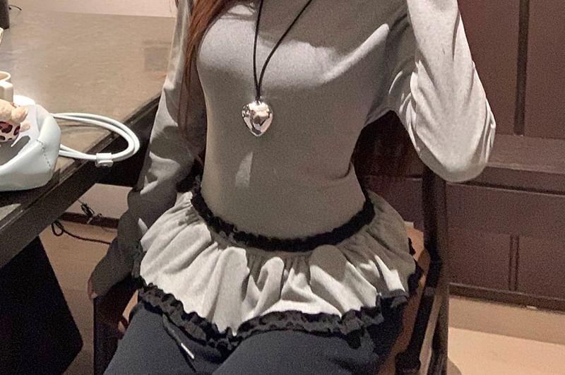 Plain Top Ruffle Long-Sleeve Crewneck