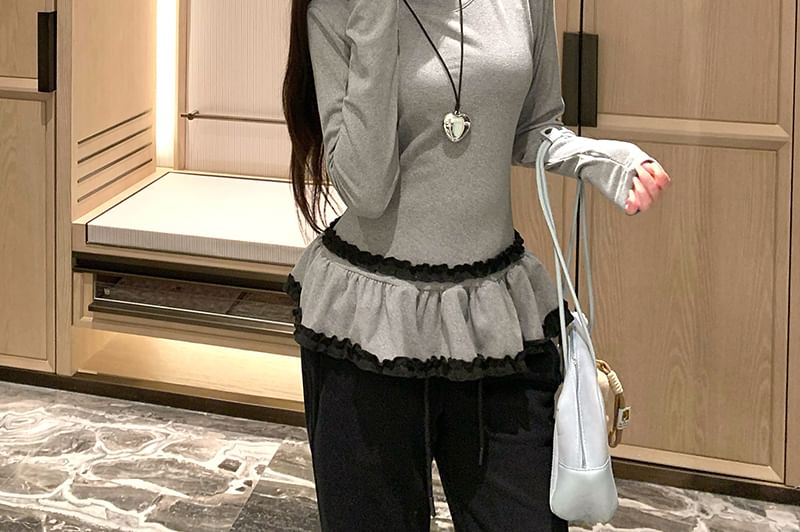 Plain Top Ruffle Long-Sleeve Crewneck