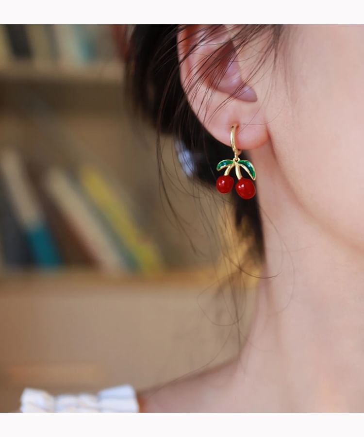 Clip-On Drop Earring Cherry /