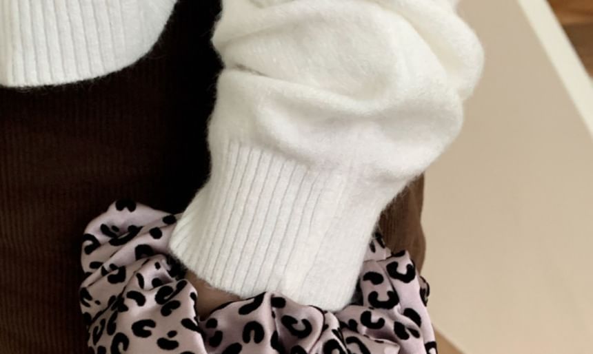 Hair Print Leopard Scrunchie