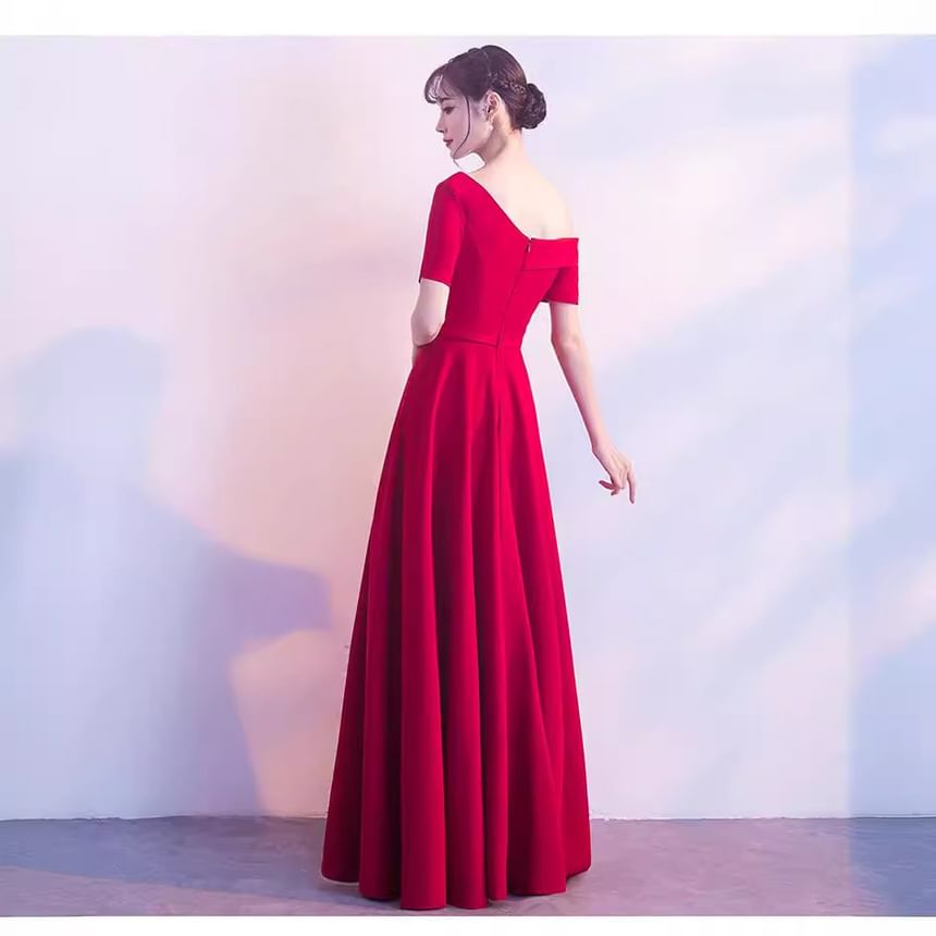 Short-Sleeve Asymmetrical Plain A-Line Evening Gown