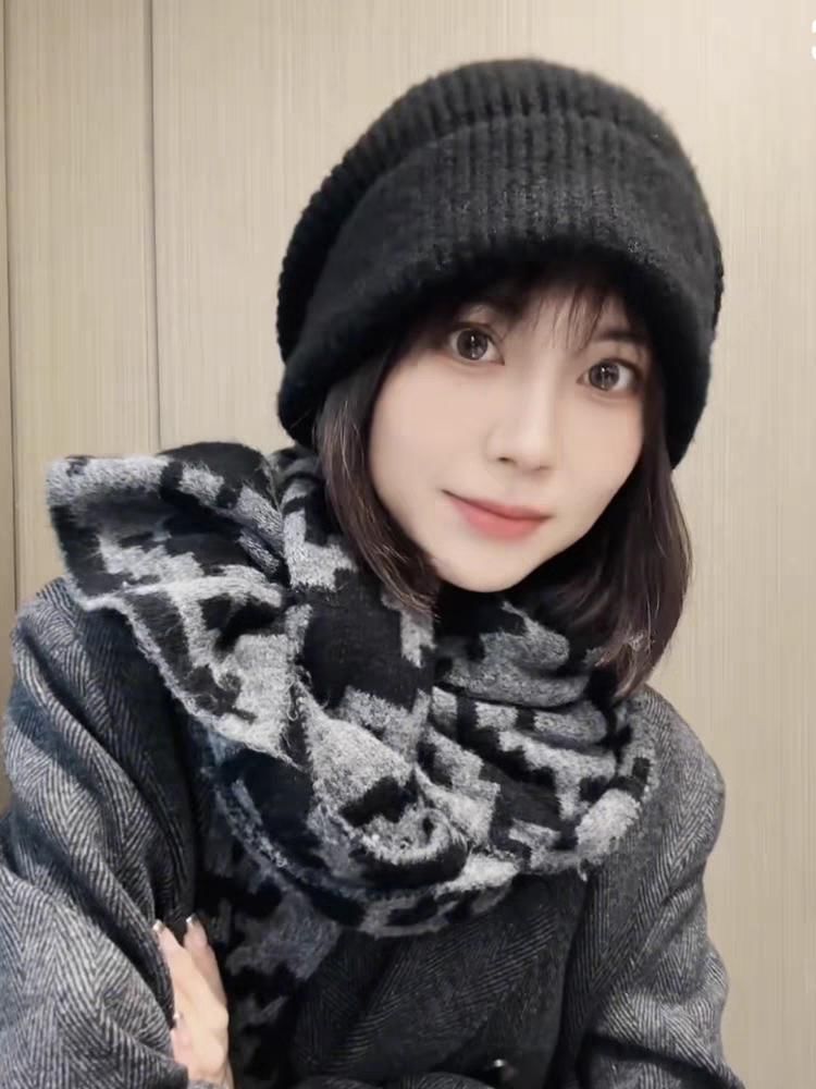 Beanie Plain / Patterned