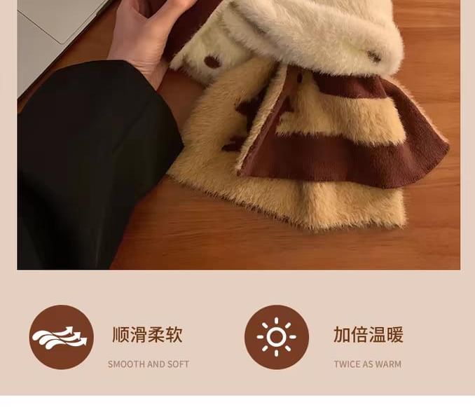 Dotted Knit Scarf Dog Patterned